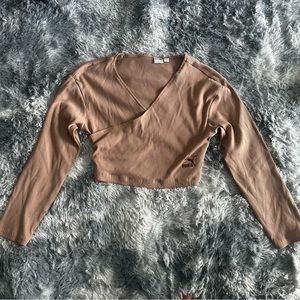 Puma Ribbed Wrap Crop‎ Top in Apricot - Size M